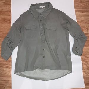 Small Women’s Olive Green Button Up Blouse